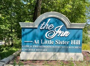 2715 Little Sister Hill Rd, Sister Bay, WI 54234