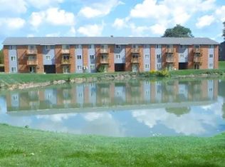 Breton Court, Grand Rapids, MI 49508
