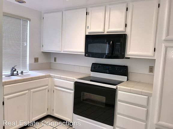3rd image of 2697 Yerba Cliff Ct