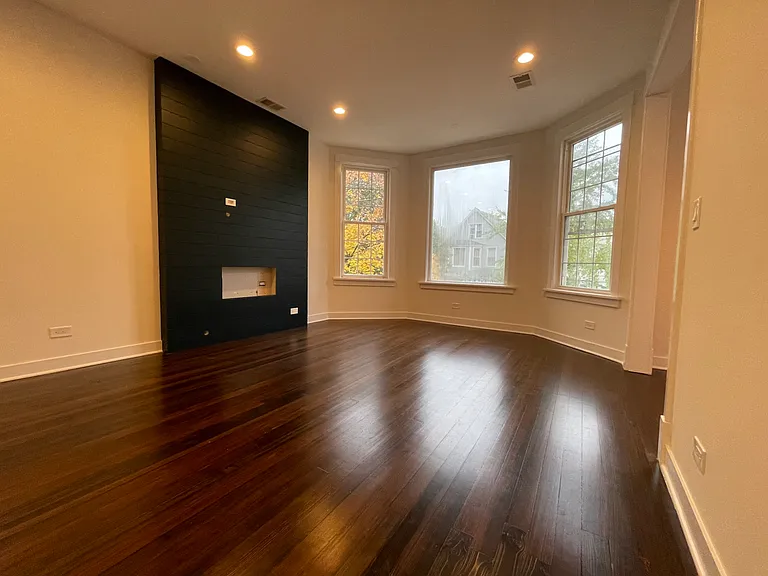 3237 N Ridgeway Ave #2 — Photo 3