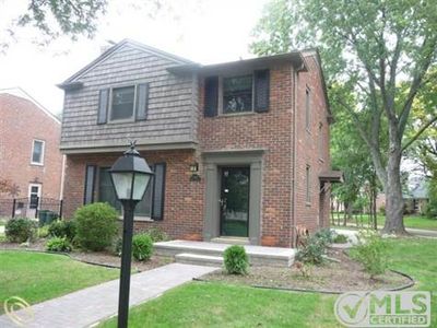 2940 Woodslee Dr, Royal Oak, MI, 48073
