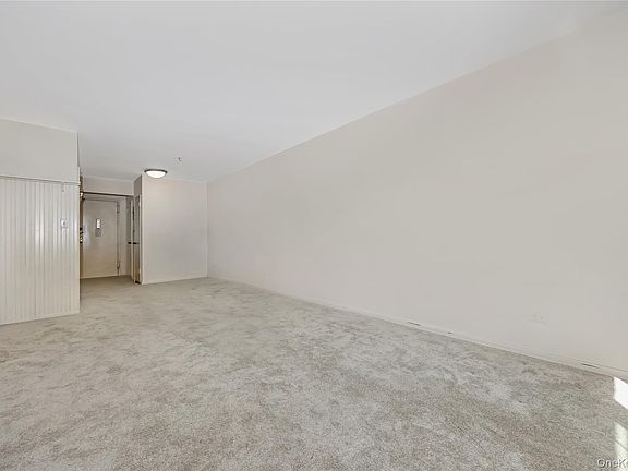 4th image of 112-20 72nd DRIVE #C43