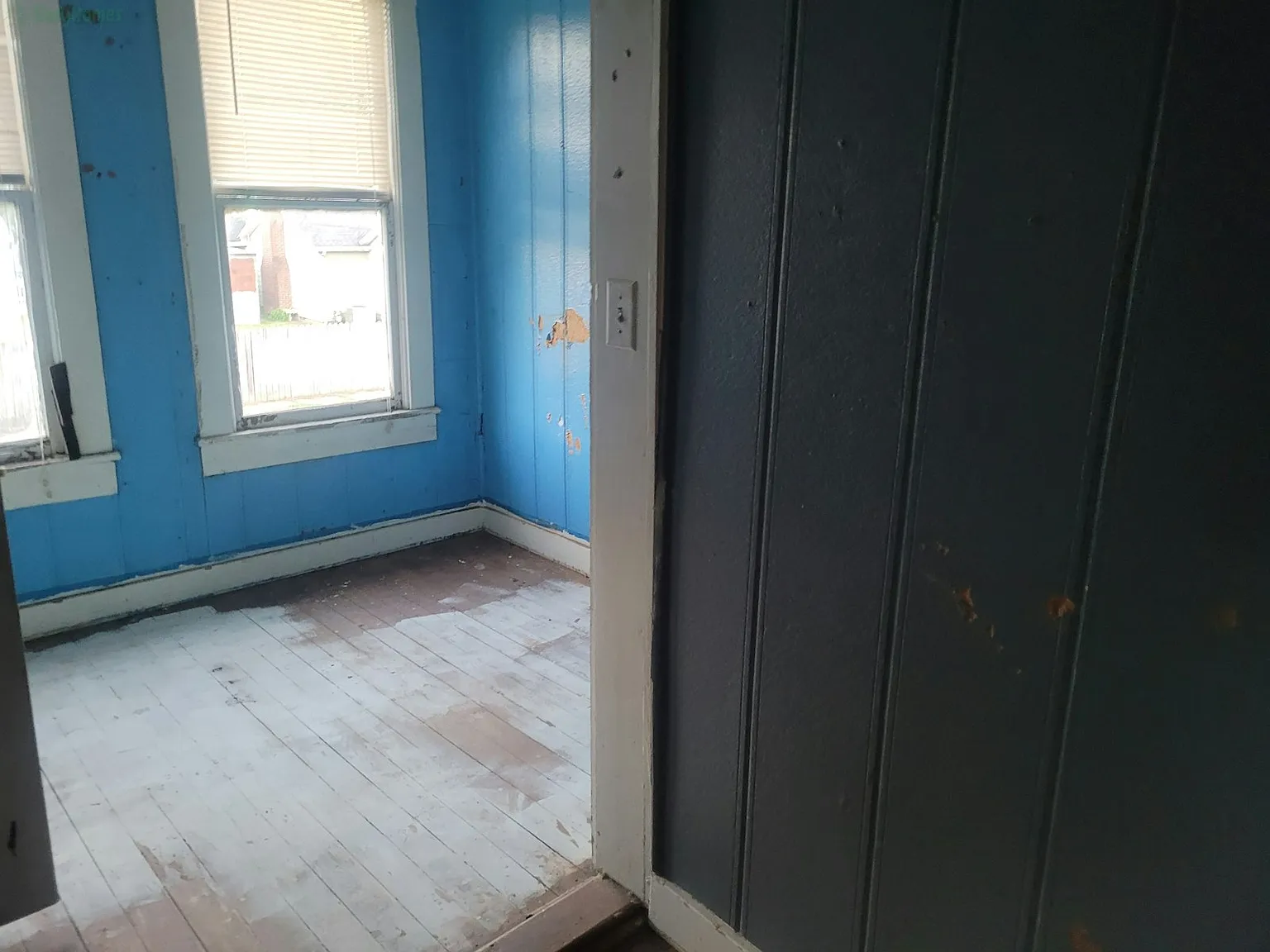 305 South Everett Street — Photo 3