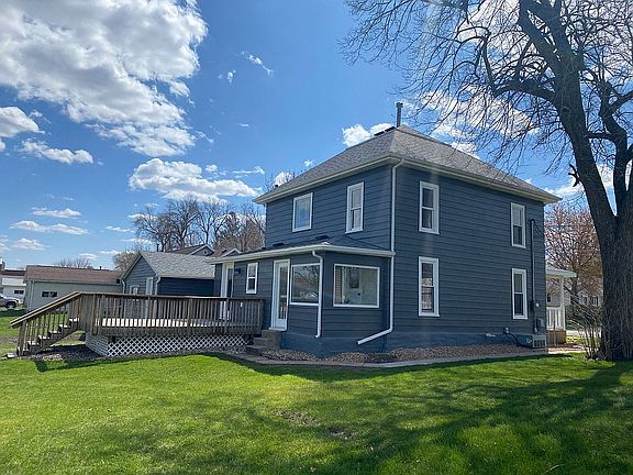 4th image of 708 Beaver St