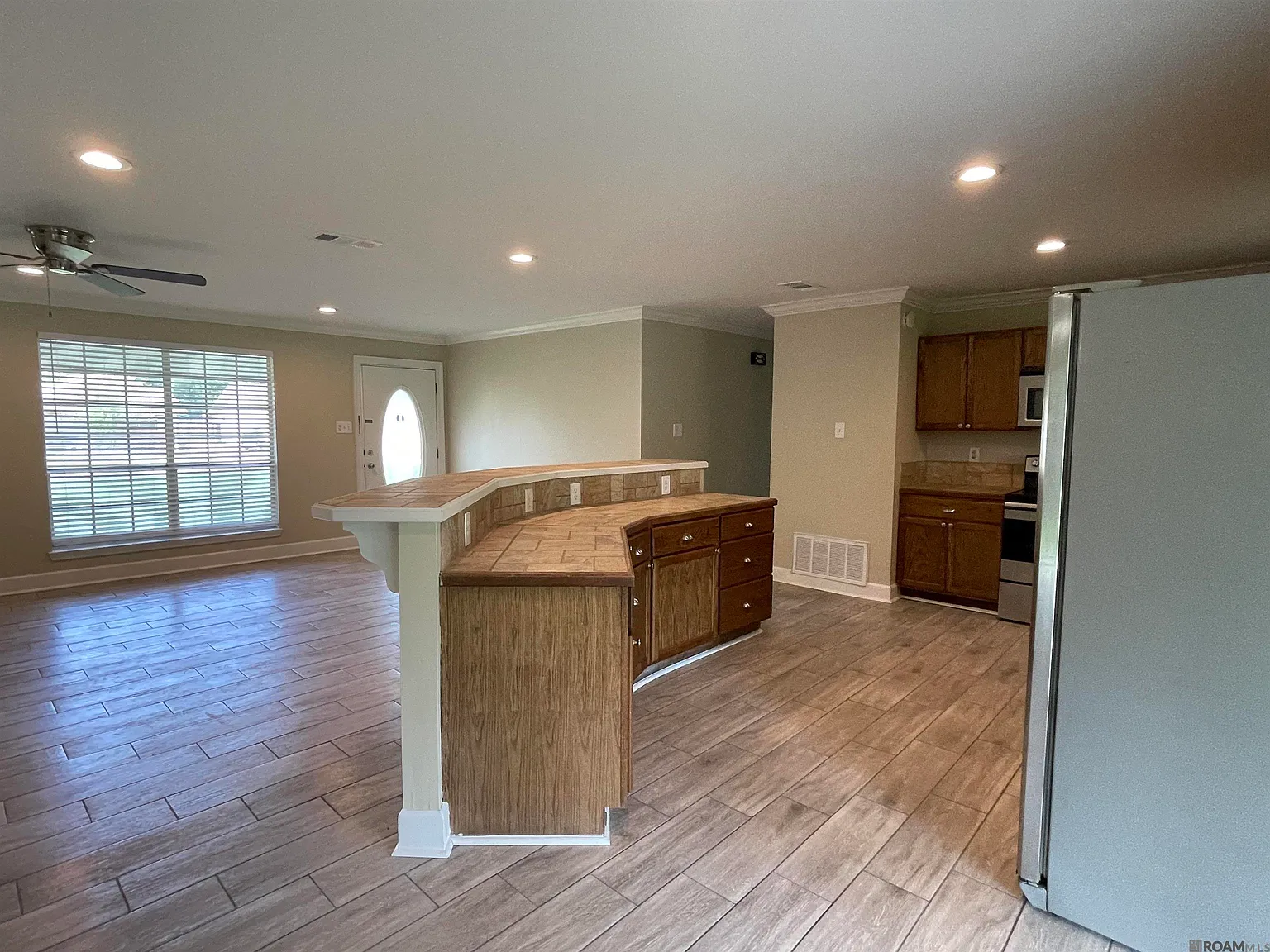 3 bed, 1450 sqft, $1,600 — Photo 4