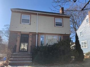 55 Ruskindale Rd, Hyde Park, MA 02136