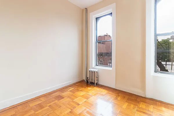 Rented by Bold New York | media 20