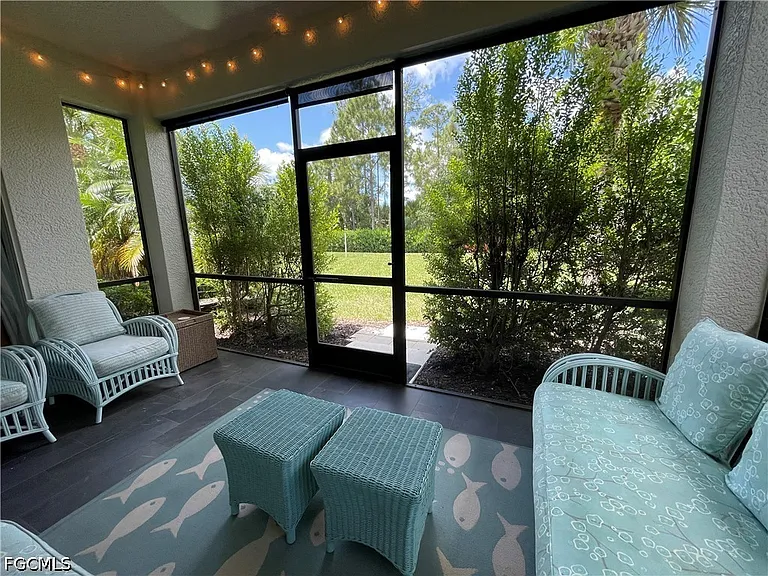 10640 Camarelle Cir — Photo 13