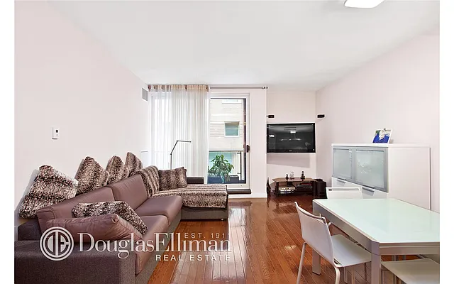 Sold by Douglas Elliman | media 15