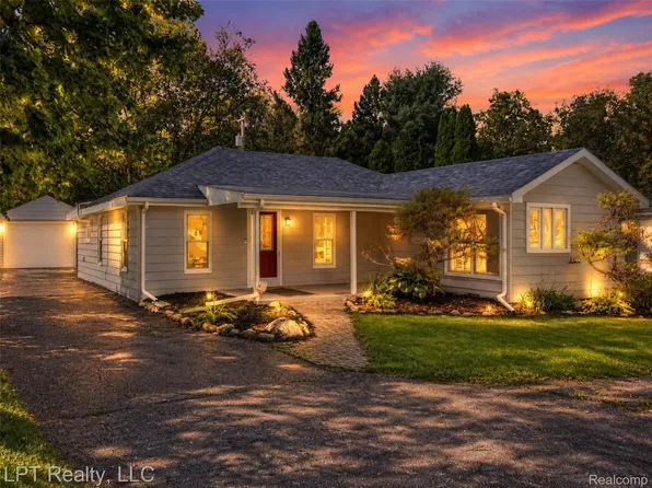 29915 Milford Rd, New Hudson, MI 48165