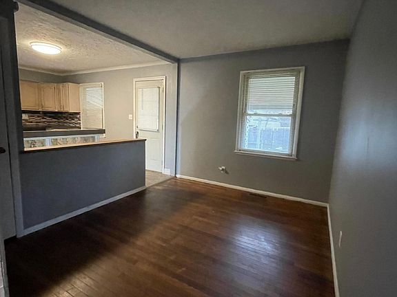 2nd image of 2332 Ashley Dr