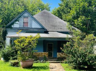 215 5th Ave NW, Decatur, AL 35601