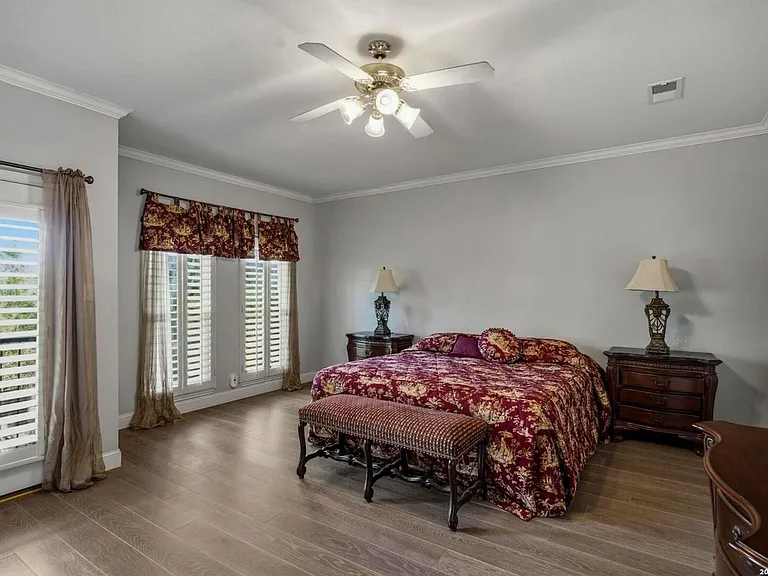 145 Elizabeth Rd — Photo 24