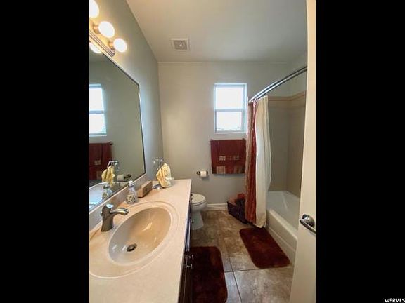 5th image of 1920 N Lakota Dr Unit 71