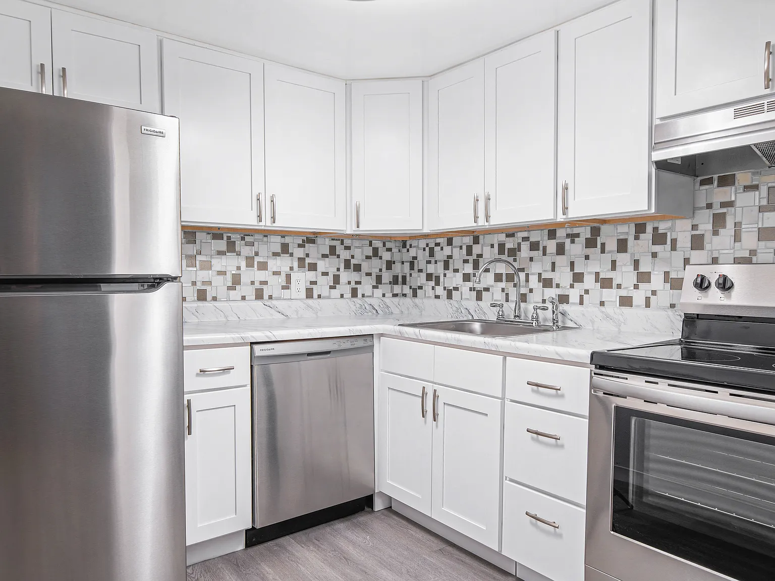 Aspen Grove Apartment Homes — Photo 4