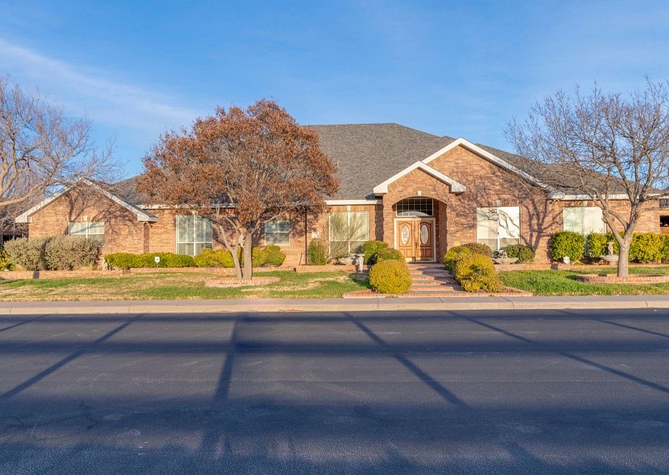 1st image of 2700 Callaway Dr