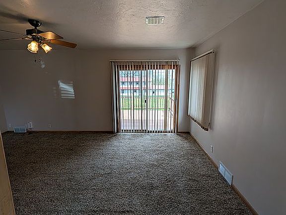 3rd image of 1386 Midland St