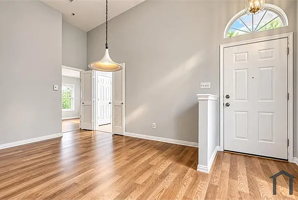 3 bed, 1600 sqft, $3,800 — Photo 4