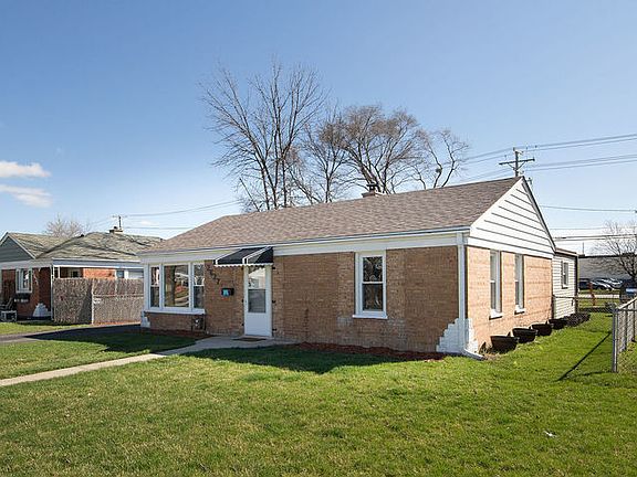 2nd image of 2627 Leona Ave