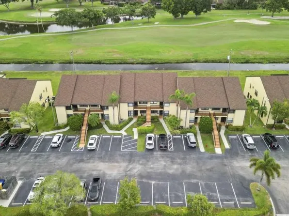 4698 Lucerne Lakes Blvd E, Lake Worth, FL 33467