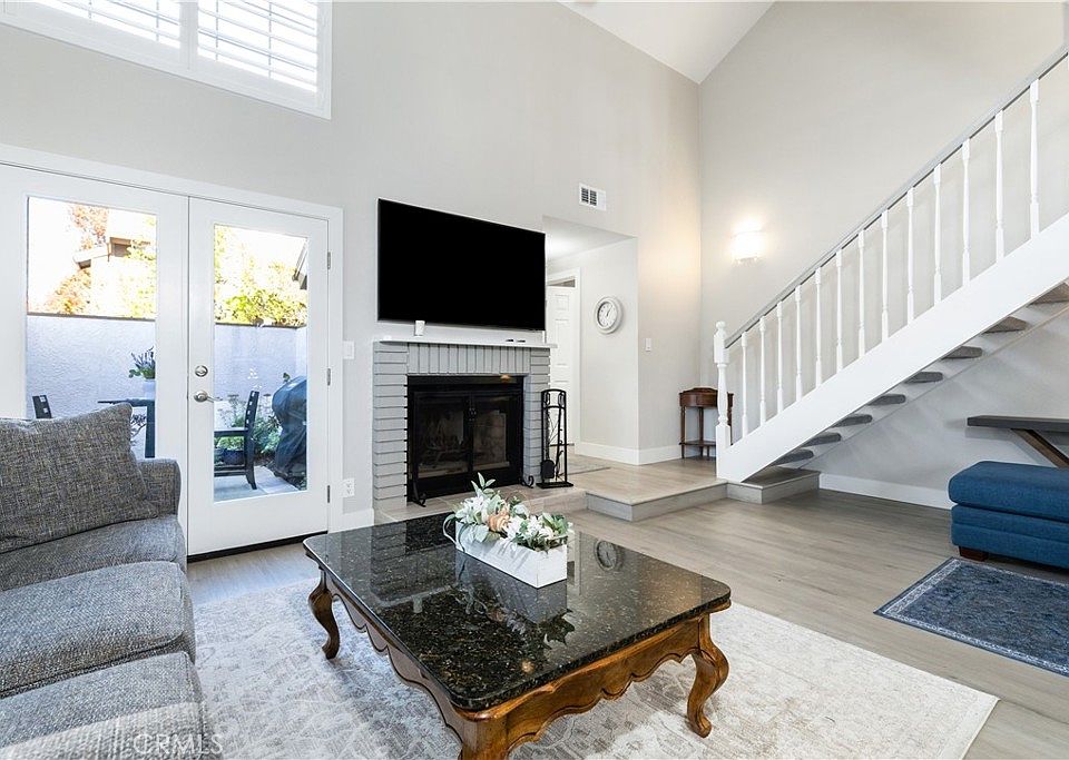 1st image of 265 Aspen St