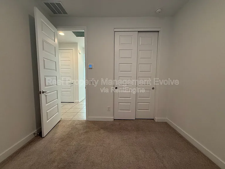 6324 W Warner St — Photo 26
