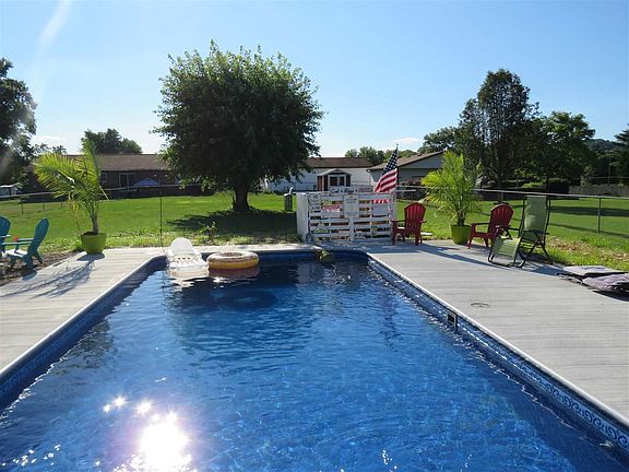 4th image of 129 Township Road 1107