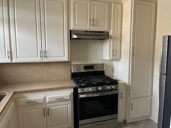 3rd image of 5227 Knowlton St APT A
