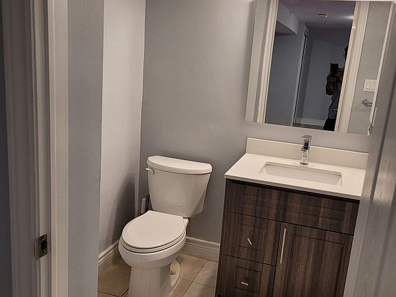 4th image of 22 Lejune Rd #Basement