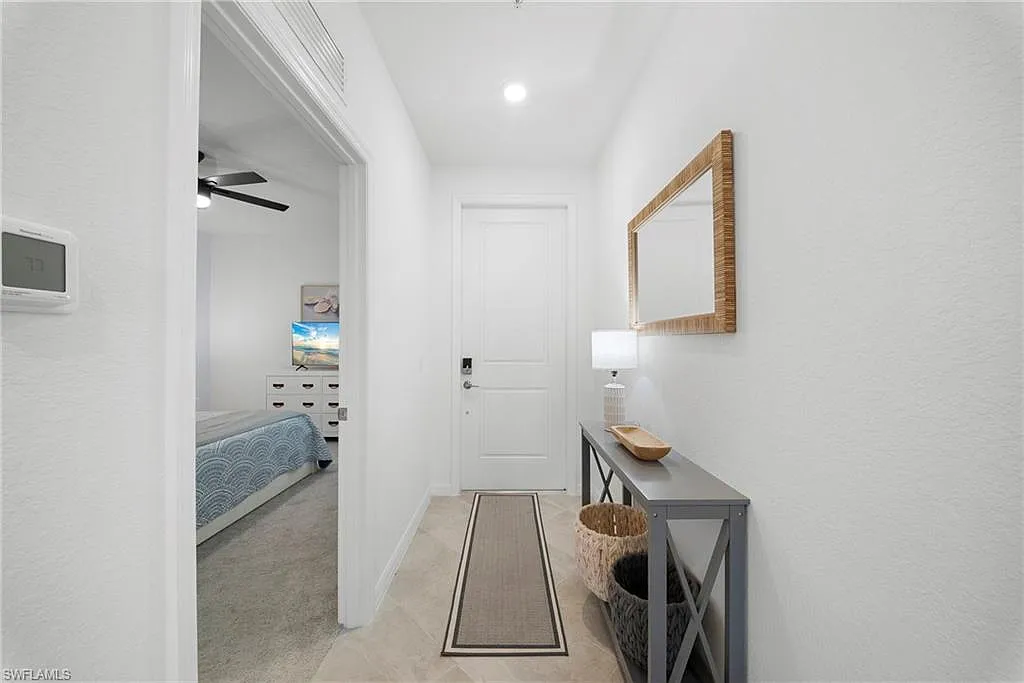 2 bed, 2.0 bath, 1154 sqft, $6,000 — Photo 3