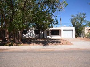 916 Sage Ave, Grants, NM 87020