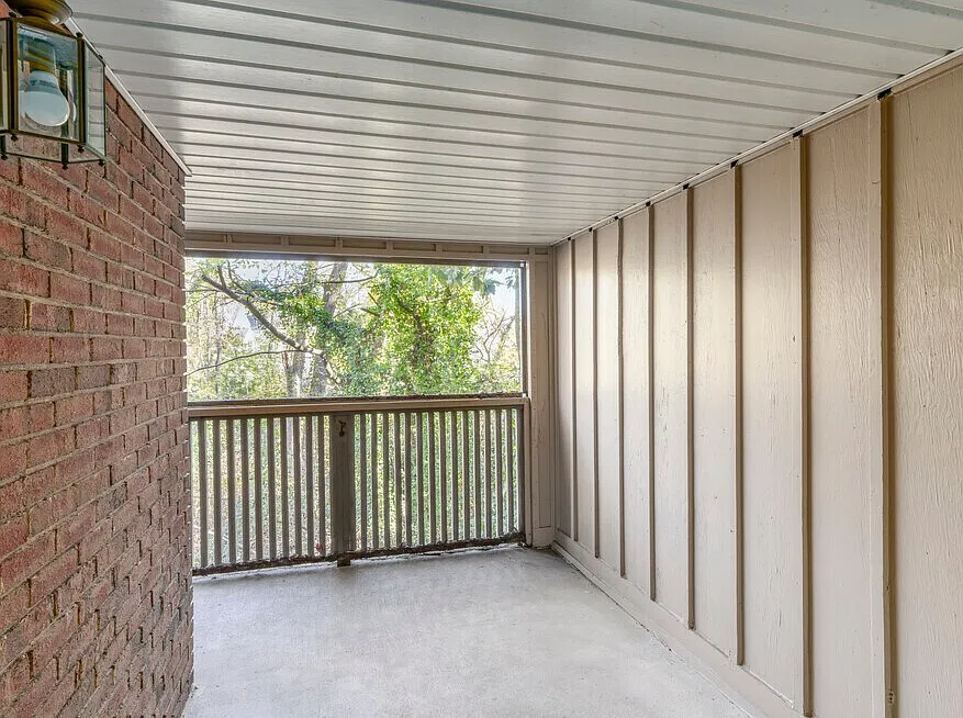 Parkhill Condominiums — Photo 3