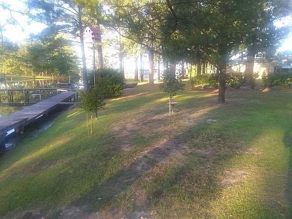 3rd image of 115 Tall Pines Rd