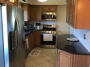 13 Emerson St, Carteret, NJ