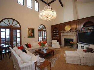 10 Bunker Rd, Long Beach, NY 11561