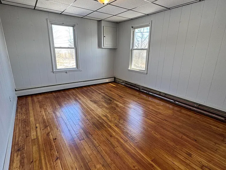 2565 Easton Tpke — Photo 8