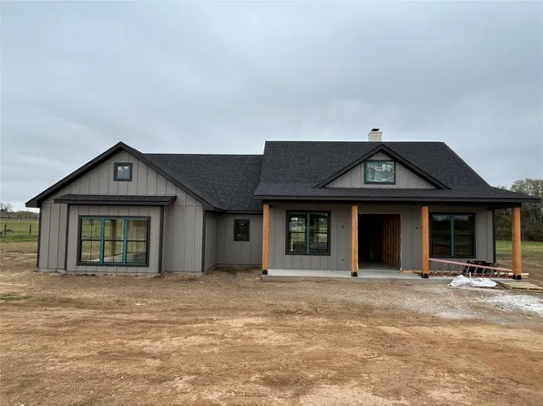 103 Pueblo Dr, Caldwell, TX 77836