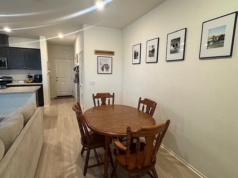 30395 Town Square Dr — Photo 8