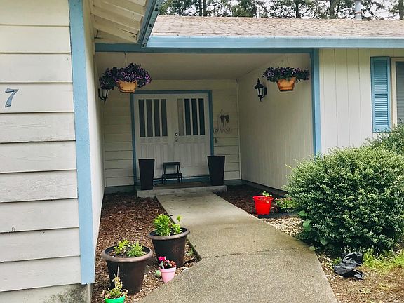 2nd image of 7527 Titus Ct SE
