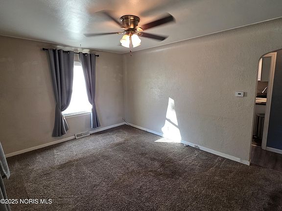 3rd image of 7 E Capistrano Ave