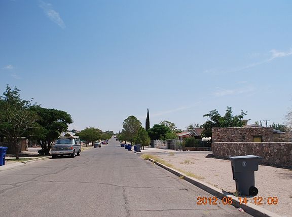 3rd image of 3815 Oxford Ave