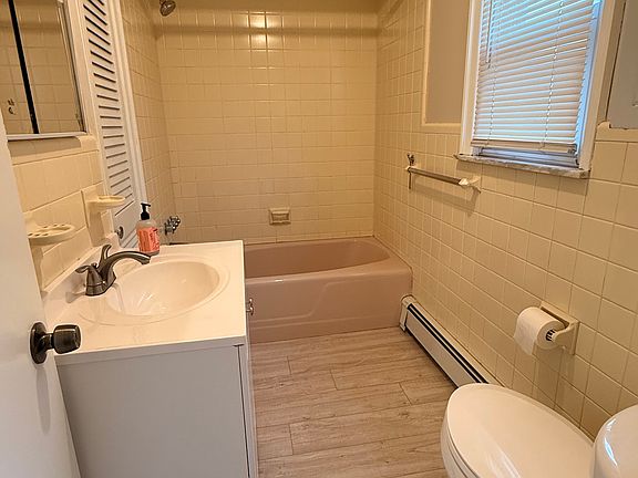 5th image of 401 Raritan Rd