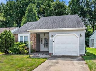 88 Bastian Dr, Mount Laurel, NJ