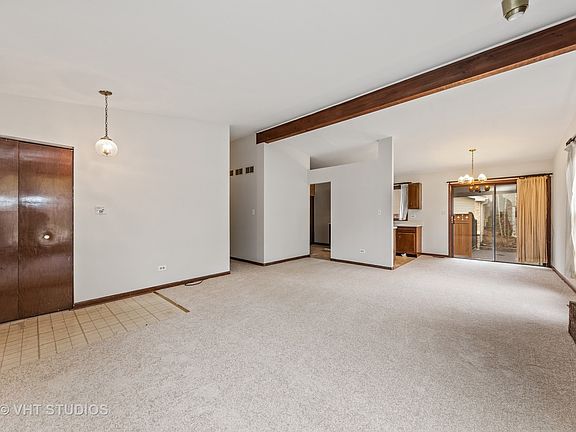 2nd image of 452 S Park St