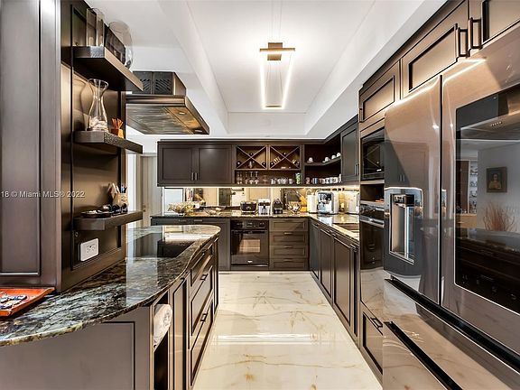 4th image of 1500 Ocean Dr APT 1104