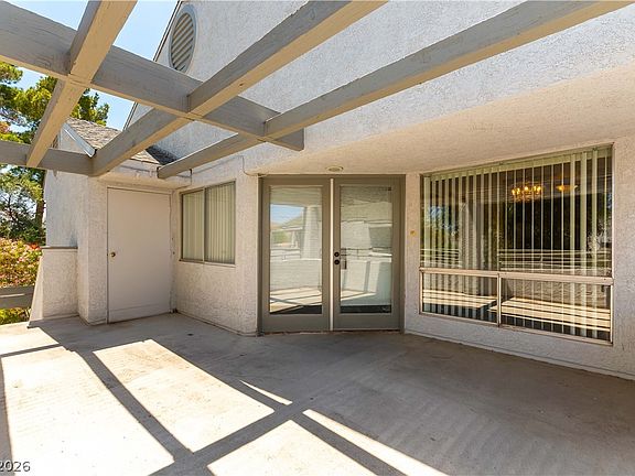 3rd image of 5609 Orchard Ln #5609