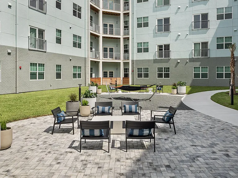 Rockledge Flats — Photo 9