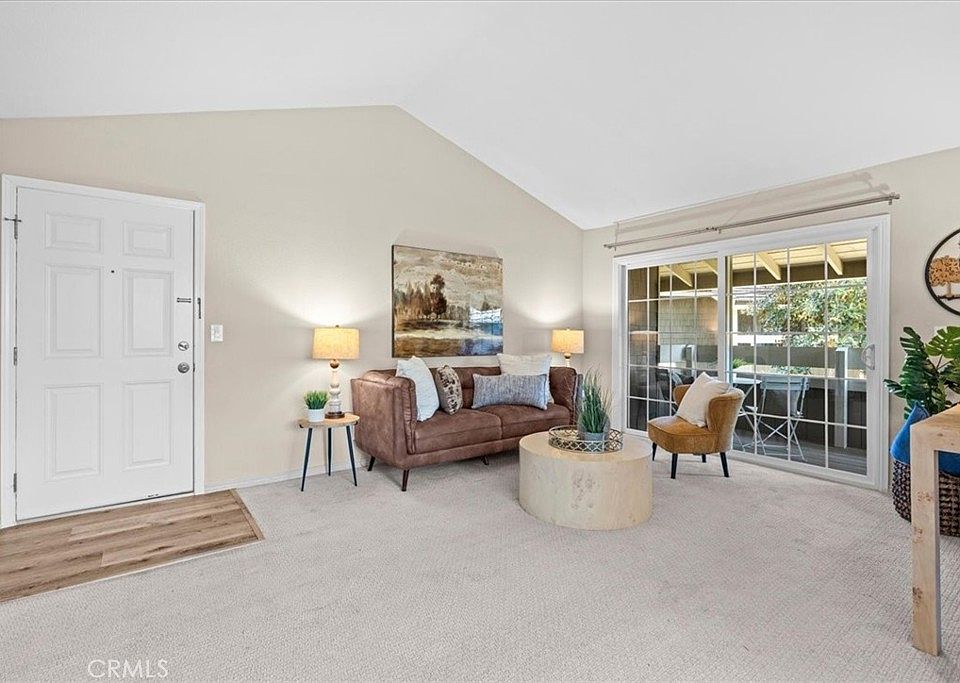 1st image of 208 Springview