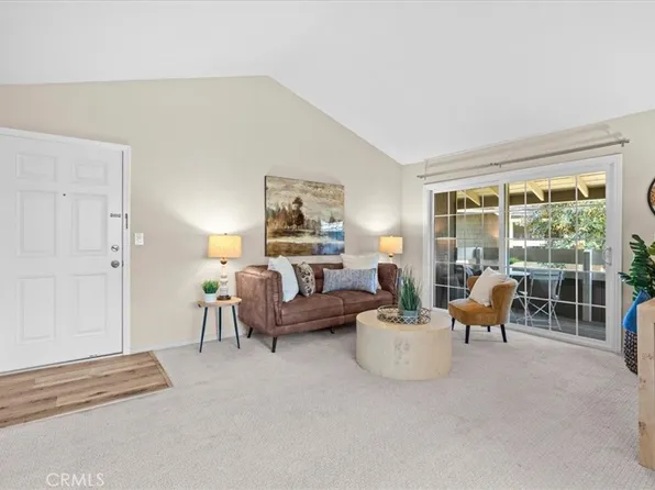 208 Springview, Irvine, CA 92620