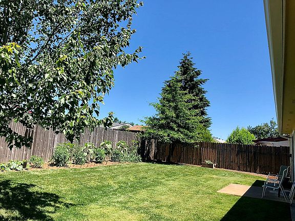 Nice backyard and patio